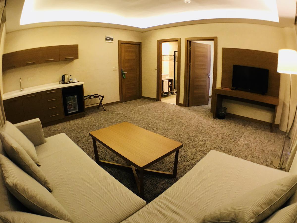 Garden Zara Hotel Ngoại thất bức ảnh